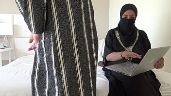 Istri Mesir Arab Ajari Anak Tiri Perjaka Cara Bercinta Di Malam Pengantin