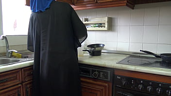 Istri Arab Selingkuh Dikocok Dan Diberi Penuh Sperma Pemuda Jerman