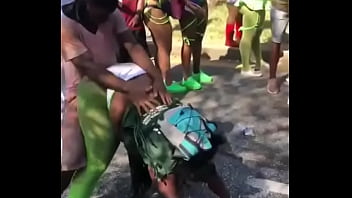 Suami Ikut Bergabung Dalam Lingkaran Ranjang Istrinya