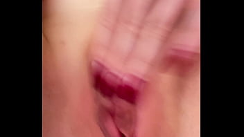 Kubetahui Kalau Adik Tiriku Itu Mesum Dan Menggoda