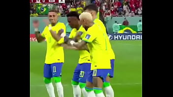 Neymar E A Turma Metendo O Pau Na CorÉia Ao Vivo! Gozada Coletiva No Campo!