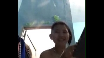 Gadis Indonesia Mandi Telanjang Di Depan Webcam