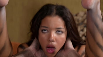 Adegan Gratis – Lia Lin Si Macan Tandang Yang Menggoda Menunduk Untuk Ditongkrongi Ganas Saat Pemotretan Gp2591(v2)