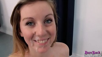 Rantai Daisy Yang Menggoda Dalam Langkah Tersesat