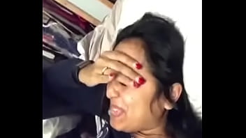 Gadis Desi Yang Menggoda