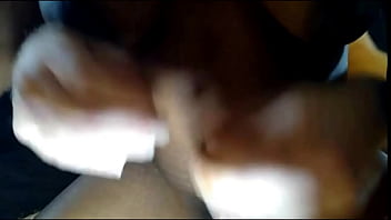 Sesi Panas Di Grup Chat Kat’s Playhouse: Tonton Aku Dihajar Ganas Oleh Cowok Kulit Putih Di Depan Penonton