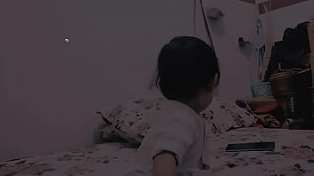 Gak Bisa Tidur, Tubuhku Meronta Minta Kau Isi Dengan Nafsu