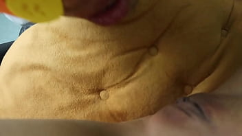 สาวมัธยมปลายไทยโดนเลียหีจนฉี่แตก ครางลั่นทั้งห้อง