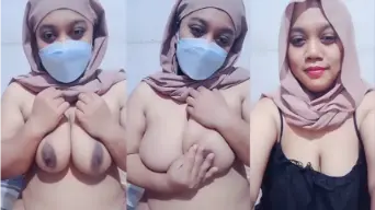 Ameena Berhijab Bugil Mengocok Payudara Gede