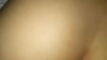 Gadis India Yang Menggoda Dengan Lekuk Tubuh Mempesona