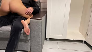 Ibu Tiri Mengintip Anak Tirinya Nonton Bokep Dan Sambil Ngentot Dia