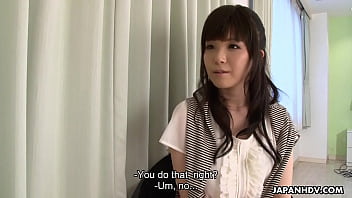 Menjilati Memeknya Sampai Basah Sebelum Kuhantam Dalam-dalam