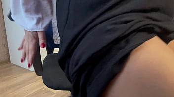 Nyonya Arab Dewasa Menggoda Dengan Kata-kata Mesum Saat Merangsang Diri Sendiri