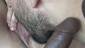 Istri Muslim Turki Terganggu Saat Suaminya Yang Mesum Mengisap Kontol Hitam Besar