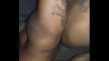 Anjing Besar Monster Ini Siap Masuk Jauh Ke Dalam