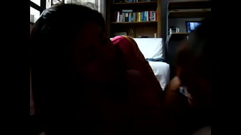 Cewek Filipina Dan Indonesia Saling Berbagi Ludah Saat Ngentot