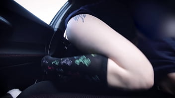 Mau Ke Mana, Sayang? Aku Sudah Tak Sabar Menunggumu Di Ranjang.