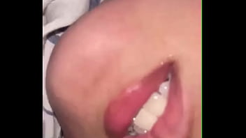 Tante Kesepian Minta Dipijat Sampai Merintih Nikmat