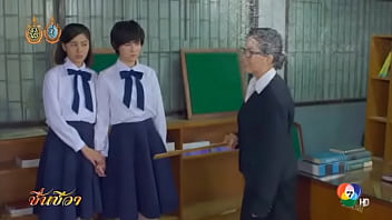 Hukuman Pantat Ganas Dari Gadis Asia Korea Dan Jepang