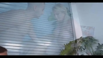 Ibu Tiri Vs Teman Anak Laki-lakinya