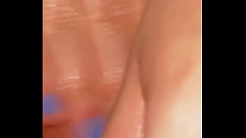 Adik Tiriku Hilang Perawan Saat Main Dildo Kaca Besar Di Memek Merah Muda Basahnya—sekarang Dia Marah Dan Gue Akan Ngewe Dia Biar Senang & Hentikan Tangisnya—dia Tergila-gila Pada Bbc Amerika La