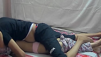 Menggoda Pacar Teman, Memeknya Yang Sempit Kubikin Meraung-raung Oleh Desislimgirl