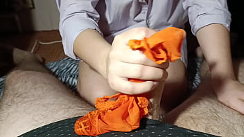 Kakak Tiriku Dari Korea Punya Jurus Rahasia Yang Bikin Aku Tak Bisa Berhenti Bergoyang