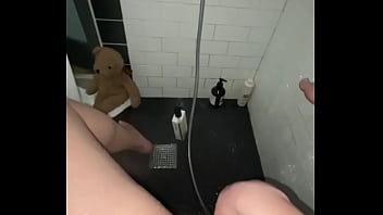 Gadis Arab Saudi Muda Dan Seksi Dengan Tubuh Sempurna Memuaskan Dirinya Di Kamar Mandi – Salju Putih Arab – Amatir Asli Terverifikasi – Los Angeles – Amerika Serikat