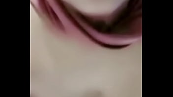 Guru Seksi Ini Meremas-raba Memeknya Sendiri Sebelum Berangkat Mengajar.