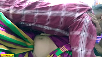 Bhabhi Ki Jawani Ka Maza Le Raha Hai Uska Devar Pehli Raat, Hindi Mein Gandi Baatein Karte Hue