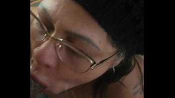 Membasahi Wajah Ibu Mertuaku Dengan Cairan Panas