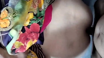 Gadis Desa India Telanjang Di Alam Terbuka