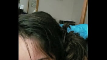 Tenggorokan Asia Yang Dalam Dan Menggoda