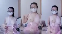 Montoknya Tetek Mochiii, Gadis Muda Yang Menggoda Dengan Buah Mangganya Yang Barbar