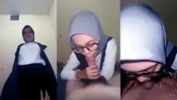 Tante Hijab Menggoda, Sepong Hot Di Kamar Hotel Bikin Nggak Kuat