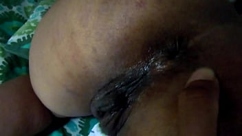 Ibu Rumah Tangga India Dijari Dubur Dengan Penuh Nafsu