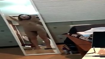 Gadis Asia Panas Terungkap Dalam Sorotan