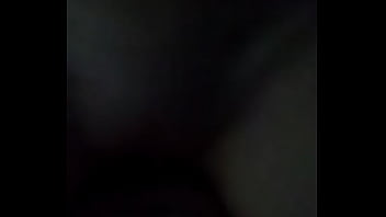 Istri Merintih Nikmat Sampai Klimaks