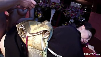 Jav Ibu Rumah Tangga Dan Remaja Dalam Aksi Tiga Seks Kasar Bersama Klien Asing