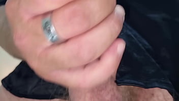 Penetrasi Italia Yang Luar Biasa | Adik Tiriku Merangsang Diri Dan Meledakkan Sperma Dengan Kontol Besar Yang Fantastis