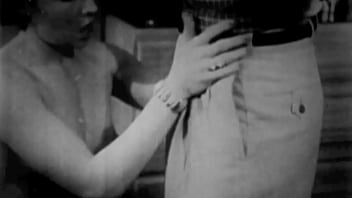 Kenikmatan Tersembunyi Di Balik Pintu Ibu Masa Lalu