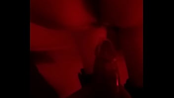 Goyang Ngentot Gaya Anjing Dengan Memek Basah Milf China Pakai Sepatu Boots Di London