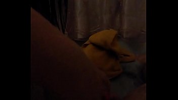 Pelukan Mesra Dari Gadis Oriental Yang Menggoda