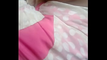 Pembantu Kantor Seksi Yang Menggoda