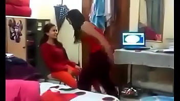 Garam Masti Hostel Ki Raaton Mein