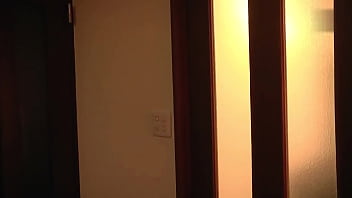 Istriku Jadi Pelacur Untuk Tetanggaku