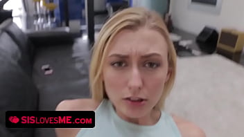 Pemandangan Adik Tiriku Yang Penuh Dengan Cairan Di Wajahnya