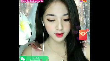Gadis Asia Menggoda Di Uplive, Tampil Hot Dan Menggairahkan