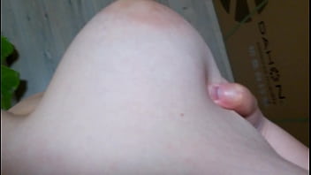 Gadis Amatir China Dengan Payudara Besar Yang Menggoda