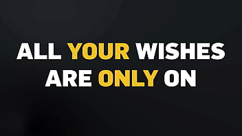 Istri Muda Profesor Rusia Melompati Batang Besar Di Depan Suaminya